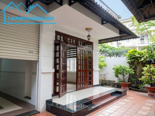 [K2604*] Biệt thự căn góc 3 mặt tiền sát chợ An Nhơn, Gò Vấp. Giá 32.x tỷ 💎
