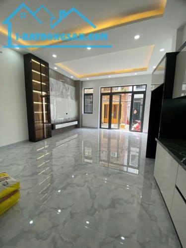 BÁN NHÀ MỚI HẺM 5M AN DƯƠNG VƯƠNG, QUẬN 5 , NGANG 5,1M HIẾM CÓ, DỌN VÀO Ở NGAY