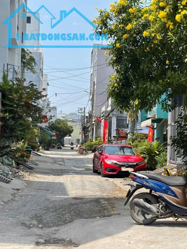 BÁN NHÀ NGUYỄN QUÝ YÊM, 4 X 16M, 4 TẦNG, gần trường gần chợ,tiện ích gì cũng có giá 7xx T