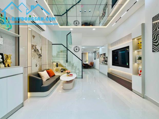 Bán nhà Gò Vấp, nhà đẹp 4 tầng, 46M2, ngay ĐHCN4, Nguyễn Văn Nghi giáp Bình Thạnh Phú Nhuậ