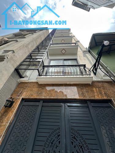 Láng Hạ - Toà căn hộ 70m² 7 tầng - Ngõ thông VF3 10m ô tô tránh - Thang máy - 25 tỷ