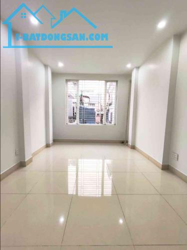 Đổi nhà dư căn Hoàng Quý - Tô Hiệu 4 tầng 37m2 chưa tới 3 tỷ