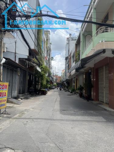 Hẻm xe hơi, Lạc Long Quân, Phường 3, Quận 11, 2 tầng, khu dân cư đồng bộ, chỉ 5,3 tỷ.