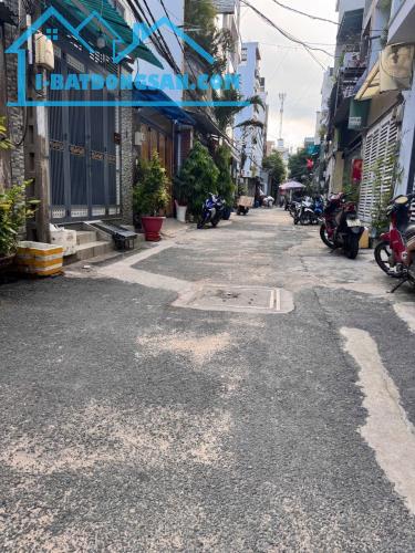 Bán gấp nhà Gò Xoài, 55m², 4 tầng, HXH 6m, sát chợ Gò Xoài, đủ công năng chỉ 5.5 tỷ. TL