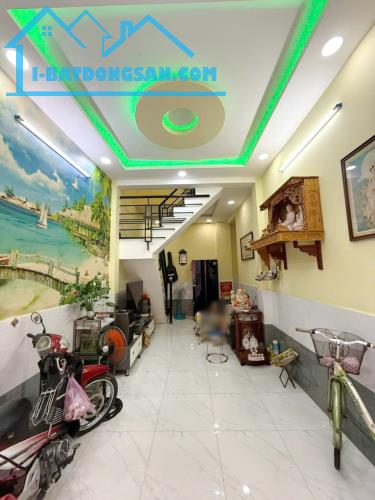 Nhà 1 lầu hẻm 100 Bùi Minh Trực P5Q8, Giá : 4.58 Tỷ (Thương lượng)