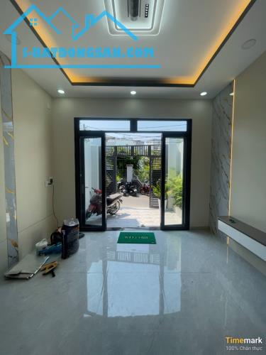 Nhà đường Phạm Thế Hiển sát AEON, 4,3 x 14m 2 lầu F4 Q8 cũ💥 Giá 8,98tỷ hẻm xe hơi