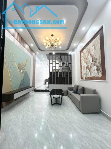 Cực hiếm ngõ Đình Đông 47m2 nhà 3,5 tầng 2,89 tỷ