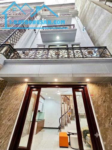🏡Chỉ nhỉnh 6 tỉ xíu nhà gần Aeon Mall - Long Biên, 34m x 5 tầng ngõ rộng rãi thoáng hiếm