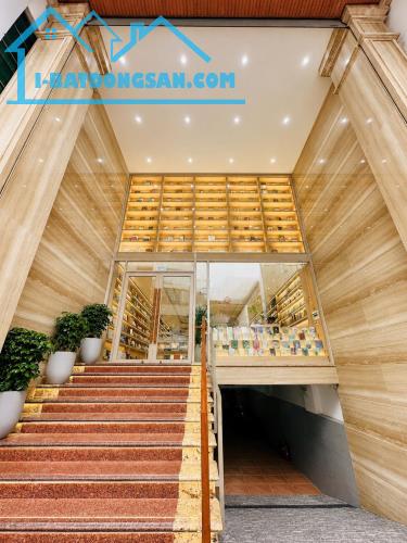 BÁN NHÀ PHÂN LÔ Ô TÔ TRÁNH PHỐ VĂN CAO 150M2 - 7 TẦNG THANG MÁY - 5M MẶT TIỀN - 43 TỶ VIP