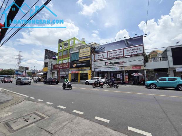 VÒNG XOAY MŨI TÀU PHÚ LÂM - NHÀ 4 TẦNG - 135M2 - ĐƯỜNG HẬU GIANG - HẺM 8M XE TẢI