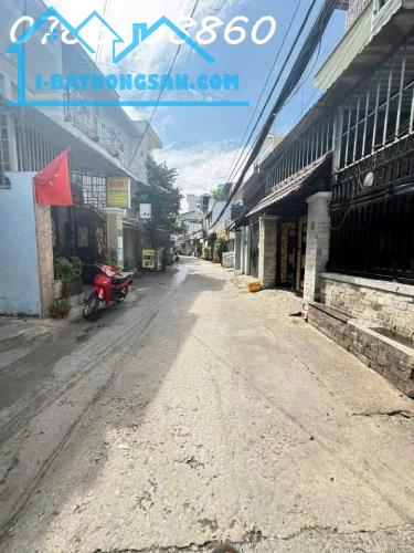 BÁN NHÀ NGAY CHỢ LÝ PHỤC MAN – HẺM ĐÔI 5M – CHỈ CÁCH CHỢ 17M