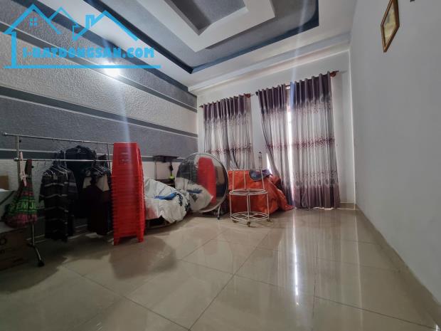CẦN BÁN NHÀ RIÊNG 2 TẦNG BTCT - MẶT TIỀN TÂN THỚI HIỆP 9 - 95M2 - 4PN, PK, BẾP SHR GIÁ 7,3