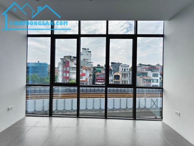 HÀNG HIẾM! Tòa Building mặt phố Hào Nam 7 tầng thang máy thông sàn, 50m2/sàn chỉ 40 tỷ