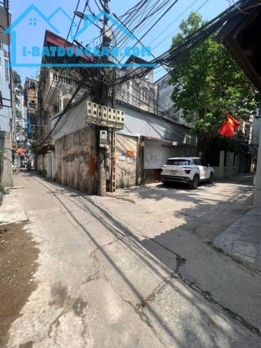Siêu phẩm phân lô Cầu Giấy 38m2, 6T thang máy, lô góc ô tô đỗ cửa chỉ 12.3 tỷ