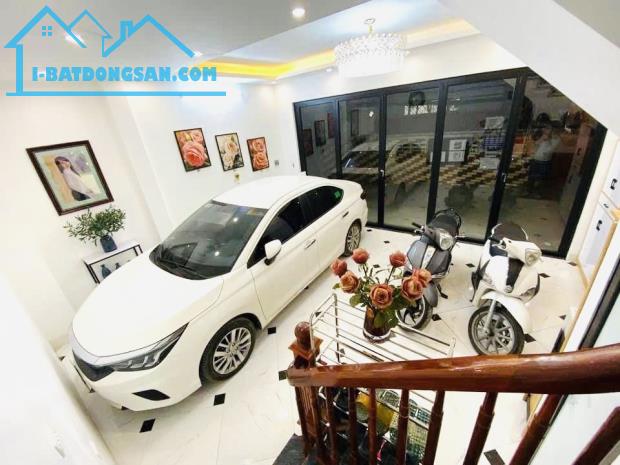 Bán Nhà Phố Tô Vĩnh Diện- TX - Ô Tô Vào Nhà- Quay Xe Cạnh Nhà- 6 Tầng, MT 6m- 12.98 Tỷ