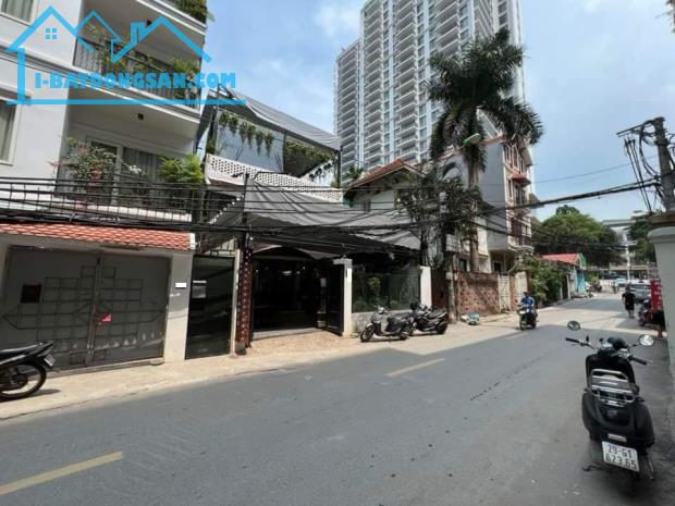 Bán Nhà Mặt Phố Tây Hồ Quảng An 118m2-8T MT6m Sẵn Dòng Tiền 80 Tỷ Đường Tây Hồ.