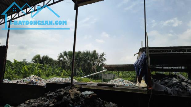 Bán nhà xưởng tại xã Bàu Hàm mới, Trảng Bom, Đồng Nai, 10282m2, giá 15 tỷ.