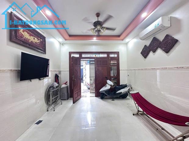 🏡 NHÀ ĐẸP PHÚ NHUẬN – SÁT MẶT TIỀN NGUYỄN ĐÌNH CHÍNH