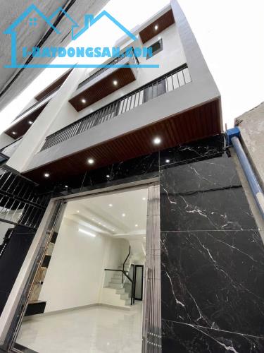 BÁN NHÀ 2 TỶ 450 TRIỆU, Ô TÔ ĐỖ CÁCH NHÀ NGÀY ĐÊM 30M ĐƯỜNG NGUYỄN TRÃI, 45M2 x 3 TẦNG