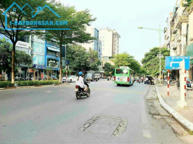 NHANH CÒN KỊP NHÀ KIM MÃ PHỐ VIP BA ĐÌNH FULL NỘI THẤT 3,15 TỶ.