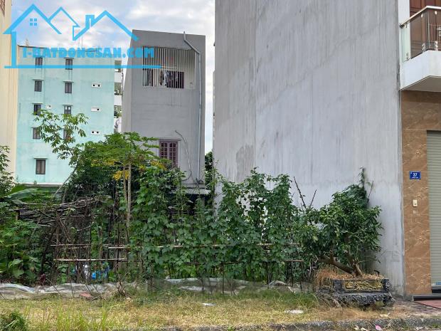 Bán đấtTây Nam Cường cạnh Hoàng Quốc Việt đường 13m giá 3.x tỷ
