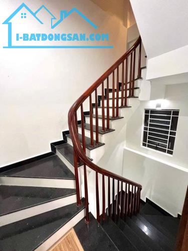 Bán Phân lô Nguyễn Ngọc Nại 50m2, Ngõ thông thẳng phố- ô tô đỗ cửa - 12.8 tỷ