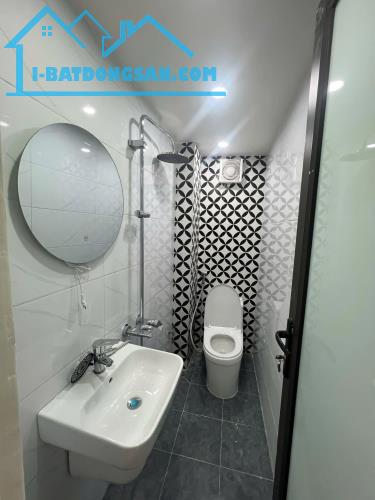 Nhà đẹp long lanh ngõ Ngọc Khánh, giá 8.9 tỷ, 28m2x4T, ẢNH THẬT