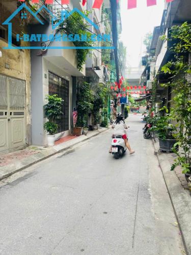 Phân Lô Bàn Cờ Ô Tô Tránh Vỉa Hè Phố Minh Khai 55M2 6T Thang Máy Ở Và Văn Phòng Giá 20 Tỷ