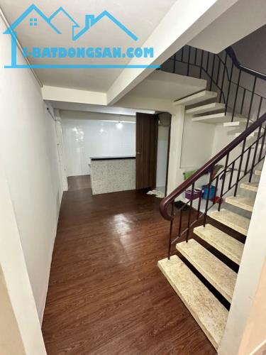 Bán nhà mặt tiền đường 3/2, Trung Tâm Quận 10, dt 56m2, Giá 29 Tỷ Thương Lượng