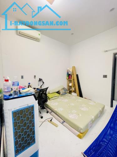 GIÁP AEON MAL TÂN PHÚ HẺM XE HƠI 53M2 2 TẦNG 2PN CHỈ 7 TỶ