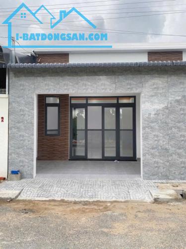 Nhà cấp 4, 2PN, SHR, Xã Phước Hiệp, 101,7m2, Giá 780 Triệu.