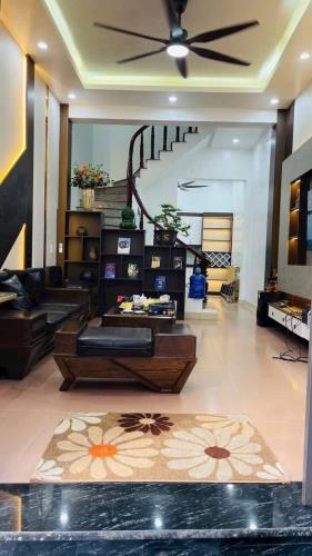 Bán nhà ngõ phố Quang Trung đối diện Viện Mắt, TP HD, 45.6m2, mt 4m, 3 ngủ, 2 vs, nhà dân