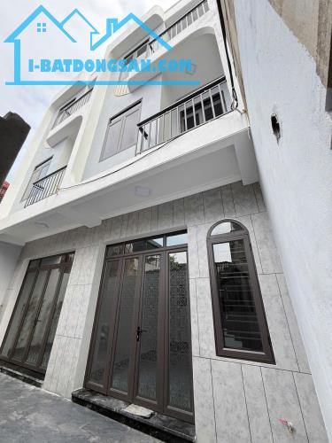 BÁN NHÀ 1 TỶ 850 TRIỆU, NGÕ TÔ HIẾN THÀNH, 55M2 x 3 TẦNG