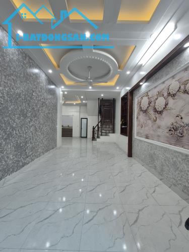 BÁN NHÀ ĐẸP GIÁ RẺ 2.19 TỶ 3 TẦNG 52.6M2 NGÕ ĐƯỜNG KÊNH