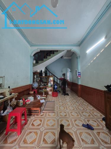 BÁN NHÀ GIÁ RẺ 1.3 TỶ 2.5 TẦNG 54M2 Ô TÔ ĐỖ CỬA LƯƠNG XÁ LỘC HÒA