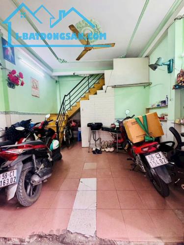 Bán nhà 21m2 Lê Bình 4 tầng đúc hẻm 3m – Giá 3,65 Tỷ tl.