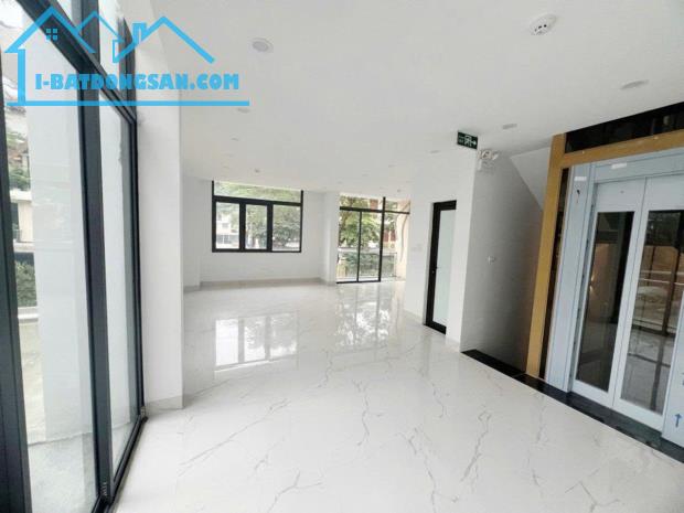 Bán gấp BT đẹp 4 tầng AN PHÚ VILLA, 295m2, mặt tiền 10m, lô góc, thang máy, kinh doanh VP,