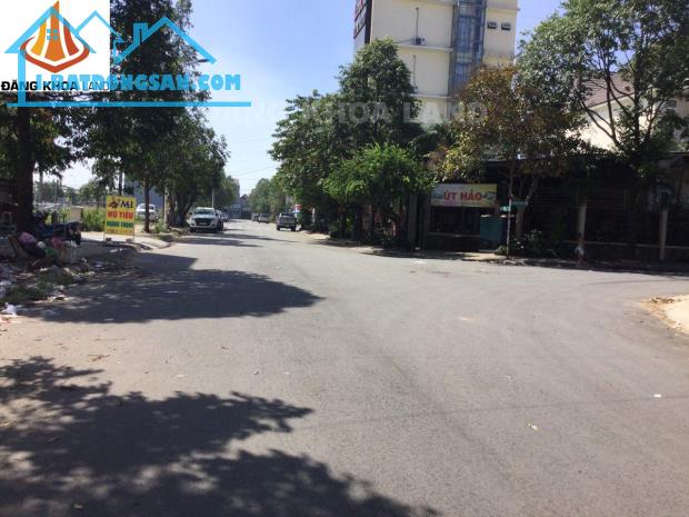 Bán đất MT đường HAI BÀ TRƯNG, P Đông Hòa, Dĩ An, Bình Dương.(6x16m) Giá: 7,6 tỷ.TL