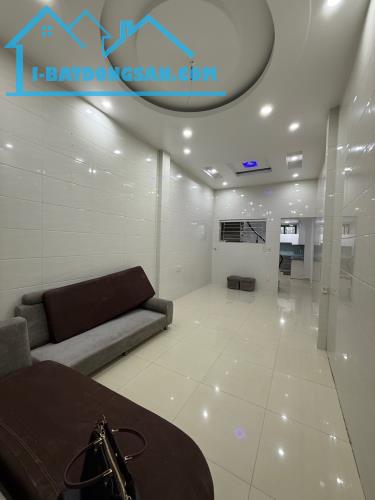 Bán Nhà Trung Tâm Ngõ 50 Tô Hiệu Thông Cầu Đất - Lê Chân - 48m² x 3 Tầng Giá 2,97 Tỷ