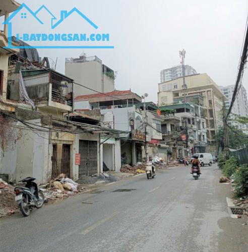 Bán nhà mặt phố Lĩnh Nam 54M ,c4 ,15 tỷ , lô góc,ko QH