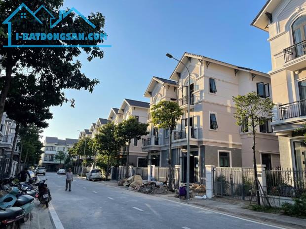 SỞ HỮU MẶT PHỐ ĐẸP – KINH DOANH ĐỈNH CAO