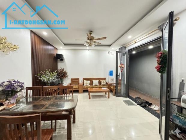 💥BÁN NHÀ ĐẸP-37M2 GIÁ NHỈNH TỶ-TẶNG FULL NỘI THẤT CAO CẤP TẠI TRUNG TÂM LONG BIÊN💥