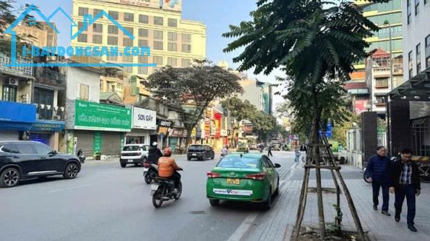 Giang Văn Minh - Toà 19 căn hộ 65m² mặt tiền 6m - 50m ô tô - Thang máy - Dòng tiền 1 tỷ