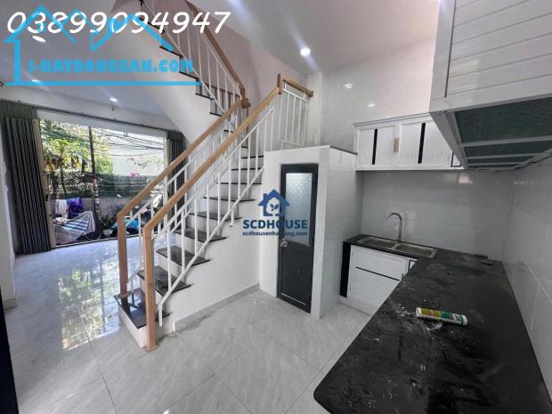 BÁN NHÀ LÔ GÓC 2 MẶT TIỀN HẺM CẮT KIẾNG ĐƯỜNG 2/4 NHA TRANG – DIỆN TÍCH 28M² KẾT CẤU 2