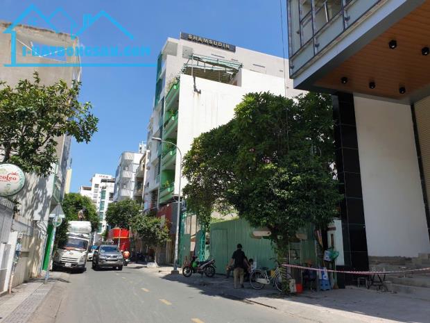 83-84 Bến Vân Đồn, Phường 9, Quận 4