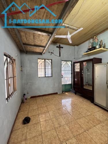 Mặt tiền Bành Văn Trân 3 tầng, DTSD 60m2, đủ tiện ích, công năng, nhỉnh 3tỷ. Hàng hiếm