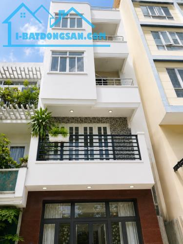 Căn Góc - Xe Hơi 6m - 5 Tầng x 52m² - Nguyễn Trãi Q.5 - 13,8 Tỷ - Có Phòng Ngủ Tầng Trệt