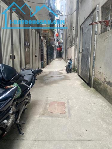 MẢNH ĐẤT, NGÕ 187, XUÂN ĐỈNH, BẮC TỪ LIÊM: 63M, MT 4,1M, GIÁ 10,4 TỶ.
