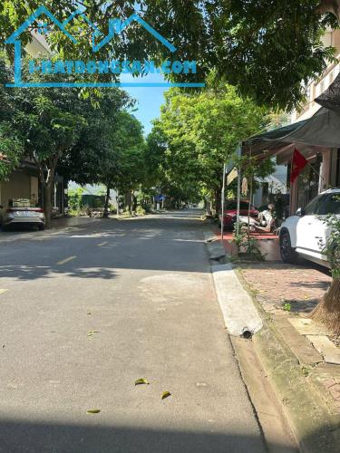 Chủ gửi bán lô đất ngõ phố Mai Độ - Khu Nhị Châu-HD oto đỗ cửa thông thoáng 1.32 tỷ