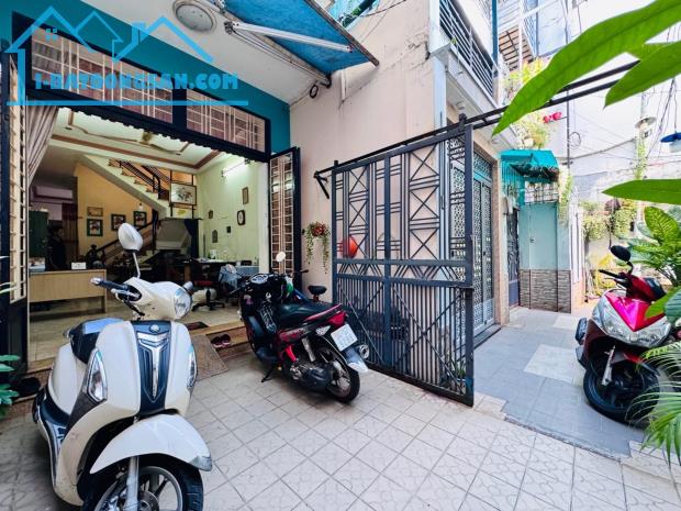 1 CĂN RA OTO THÔNG 93M2 - 3 TẦNG - NƠ TRANG LONG - P7 - BÌNH THẠNH - 12.x TỶ